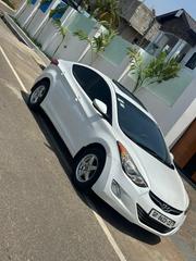 Hyundai Elantra Limited Sedan FWD (1.8L 4cyl 6A) 2013 White for sale
