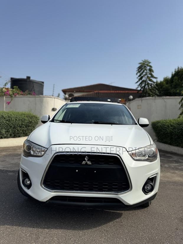 Mitsubishi Outlander 2015 White