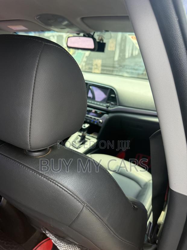 Hyundai Elantra 2018 Blue