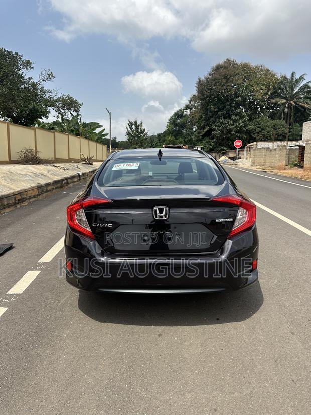 Honda Civic Touring 2dr Coupe (1.5L 4cyl) 2016 Black