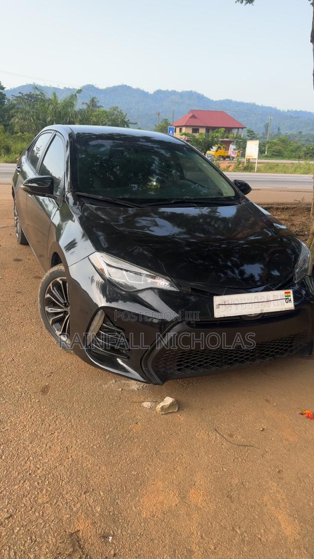 Toyota Corolla S 4dr Sedan (1.8L 4cyl CVT) 2016 Black