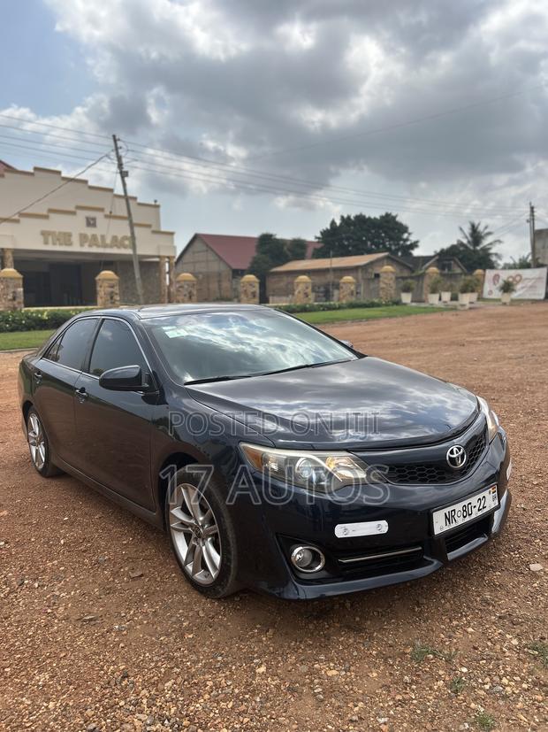 Toyota Camry SE 4dr Sedan (2.5L 4cyl 6A) 2013 Black