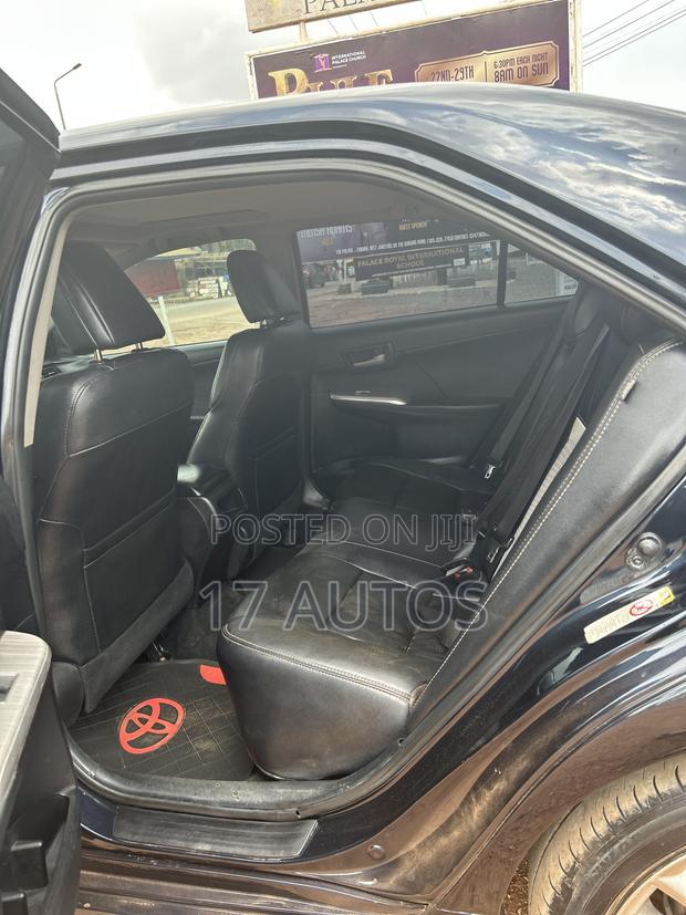 Toyota Camry SE 4dr Sedan (2.5L 4cyl 6A) 2013 Black