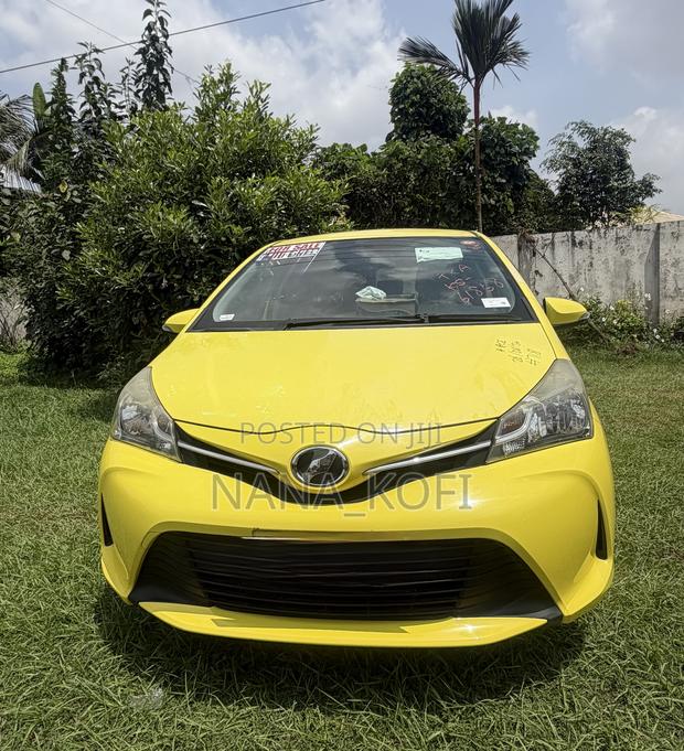 Toyota Vitz 1.3 FWD 3dr 2016 Yellow