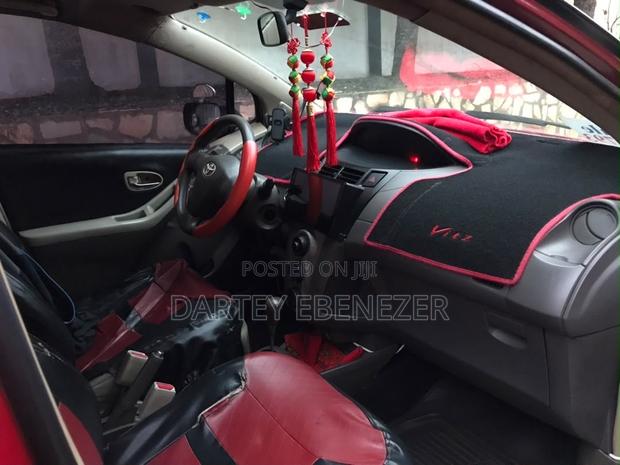 Toyota Vitz 2010 Red
