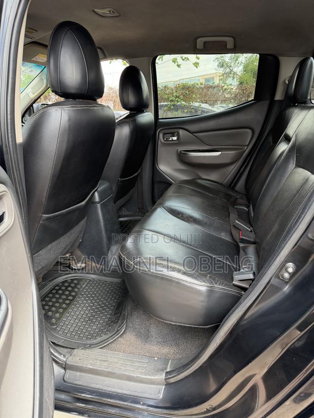 Mitsubishi L200 2017 Black