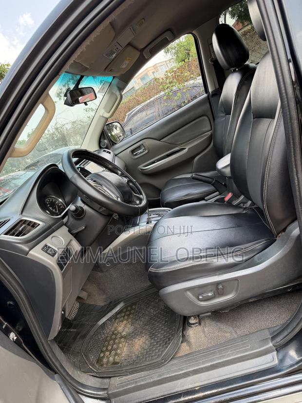 Mitsubishi L200 2017 Black