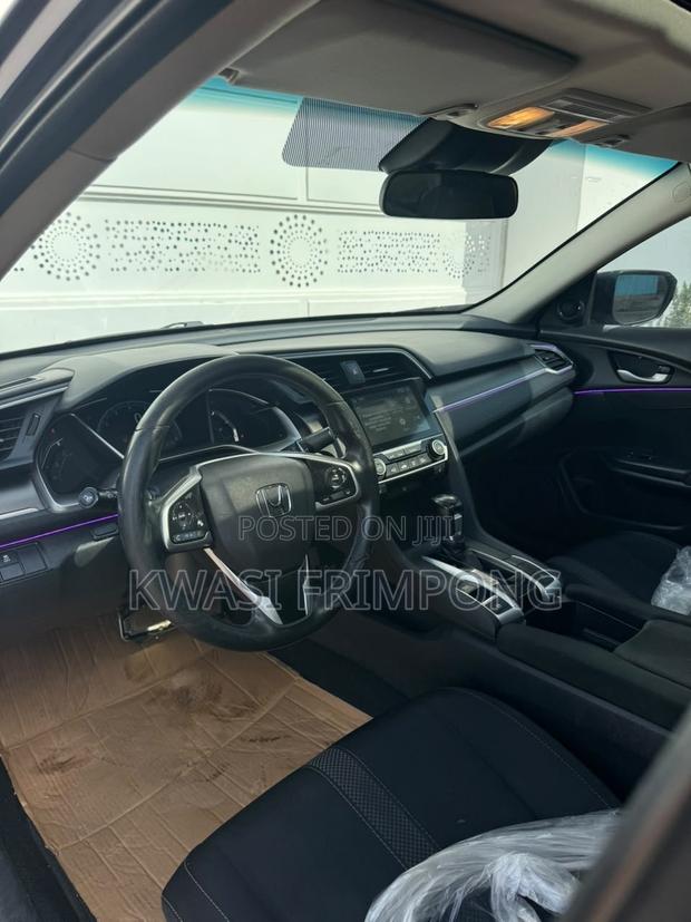 Honda Civic EX Sedan 2019 Gray