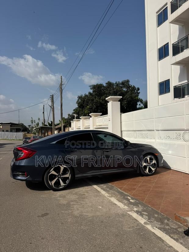 Honda Civic EX Sedan 2019 Gray