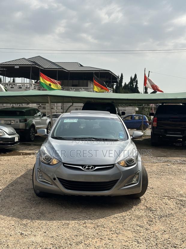 Hyundai Elantra SE 4dr Sedan (1.8L 4cyl 6M) 2015 Gray