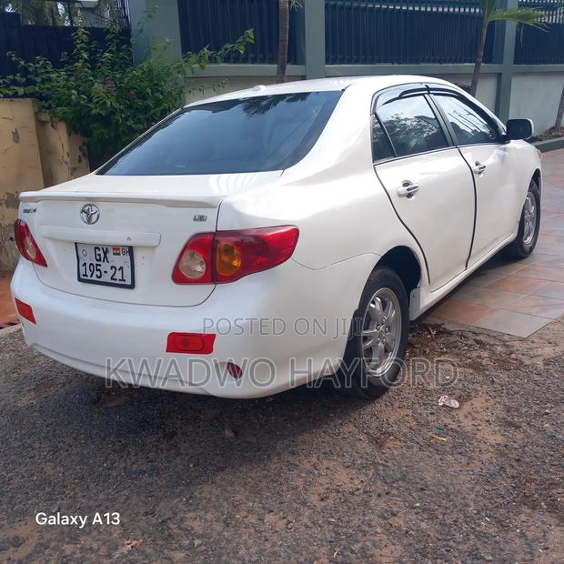 Toyota Corolla 1.8 Exclusive Automatic 2009 White