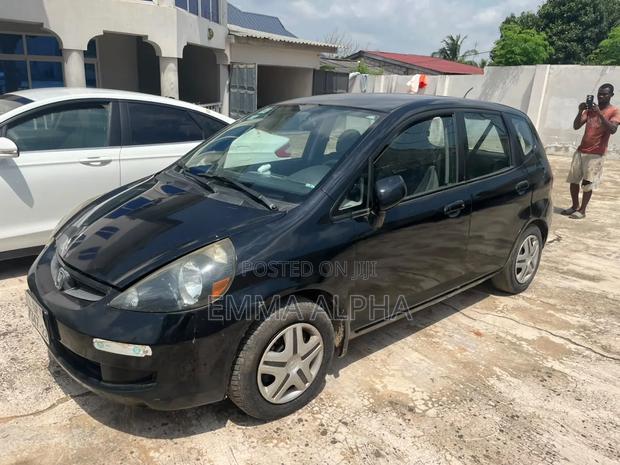 Honda Fit Base FWD 2007 Black
