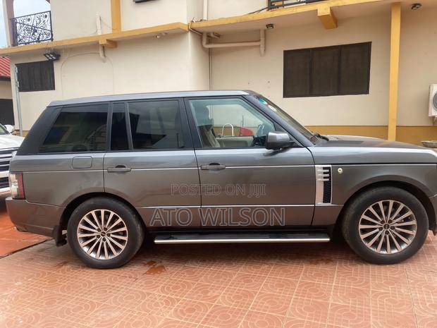 Car 2012 Gray
