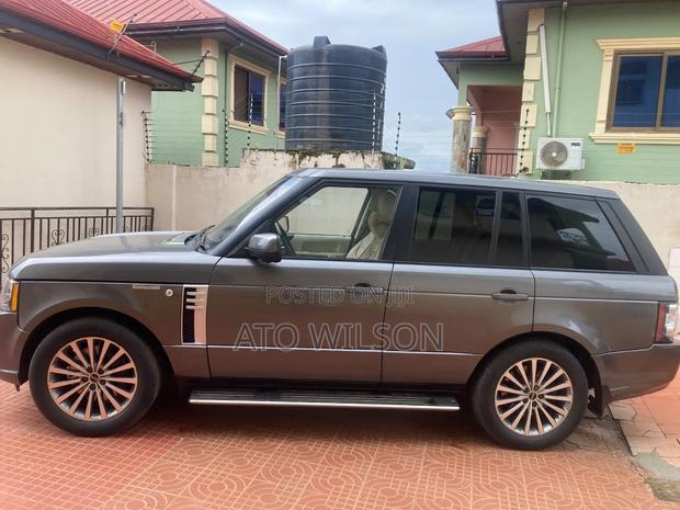 Car 2012 Gray