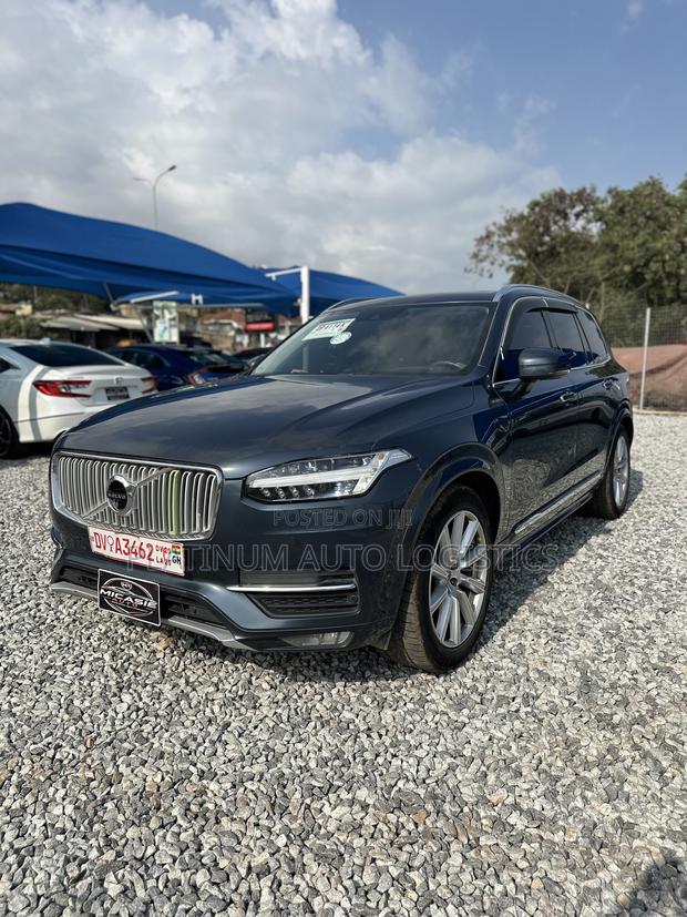 Volvo XC90 T6 Momentum AWD 2018 Gray