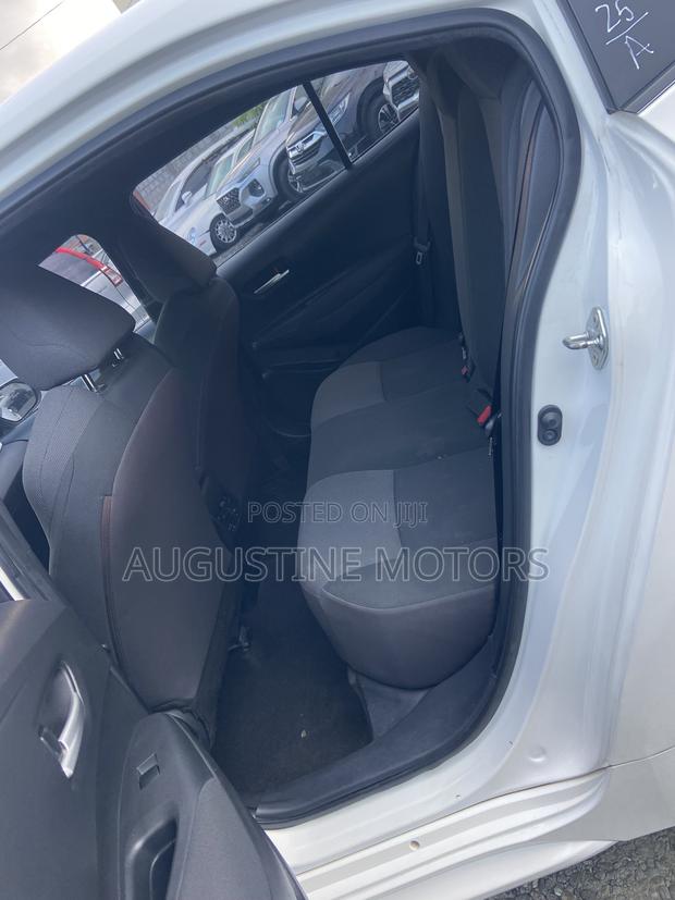 Toyota Corolla SE 2021 White