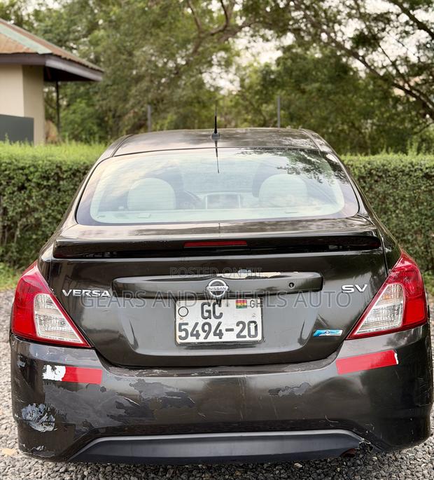Nissan Versa 1.6 SV 2013 Black