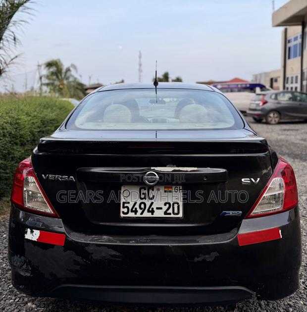 Nissan Versa 1.6 SV 2013 Black