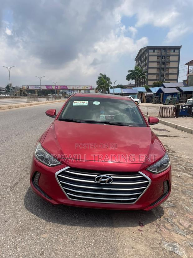 Hyundai Elantra Limited Sedan FWD (2.0L 4cyl 6A) 2017 Red