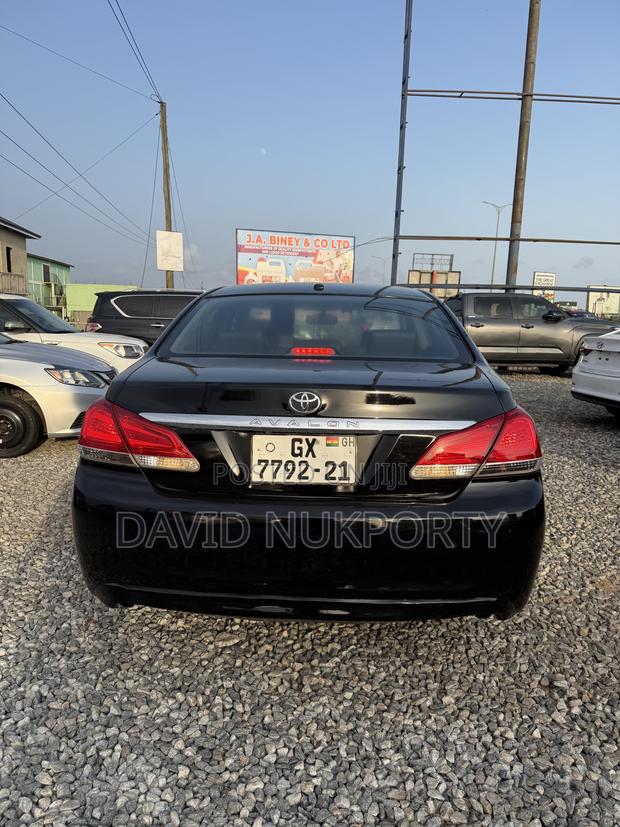 Toyota Avalon 2013 Black