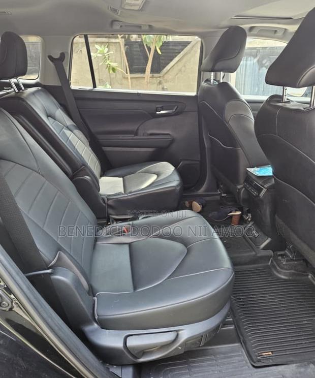 Toyota Highlander XLE AWD 2023 Black