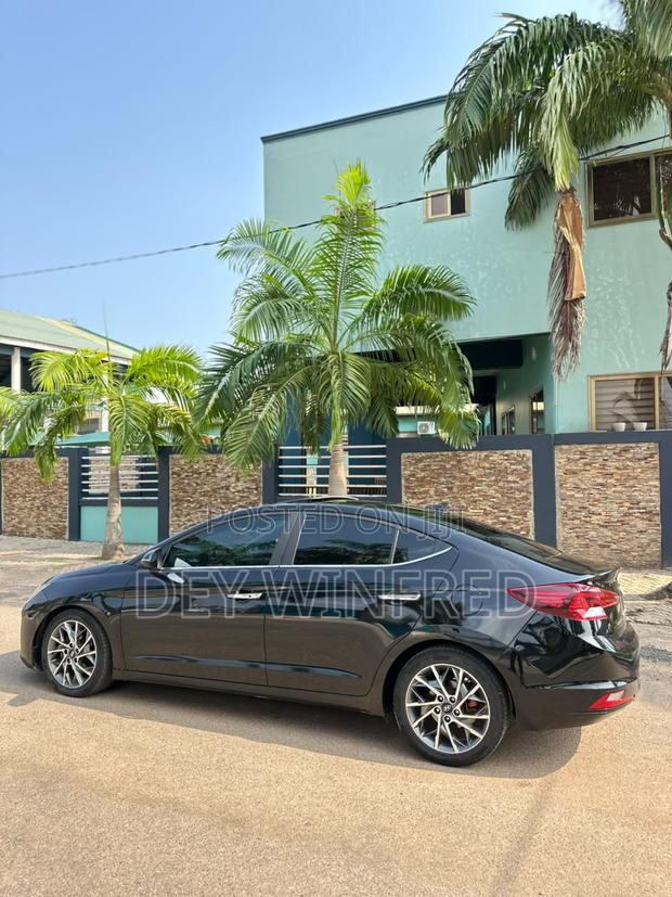 Hyundai Elantra 2020 Black