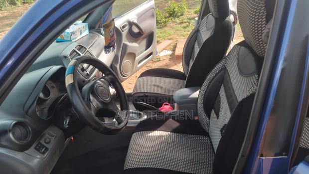 Toyota RAV4 Automatic 2003 Blue