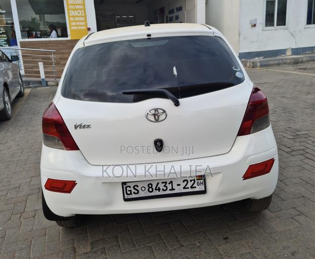 Toyota Vitz 1.5 FWD 3dr 2009 White