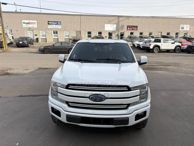 Ford F-150 Lariat 4x4 SuperCrew Cab Styleside 5.5 ft. box 145 in. WB