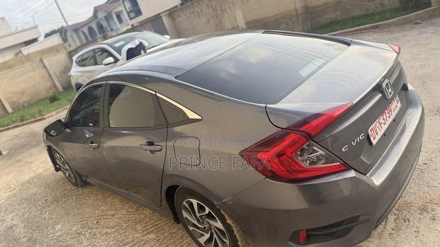 Honda Civic EX 4dr Sedan (2.0L 4cyl) 2017 Gray