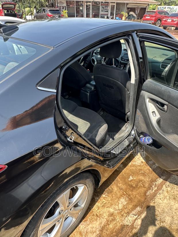 Hyundai Elantra 2016
