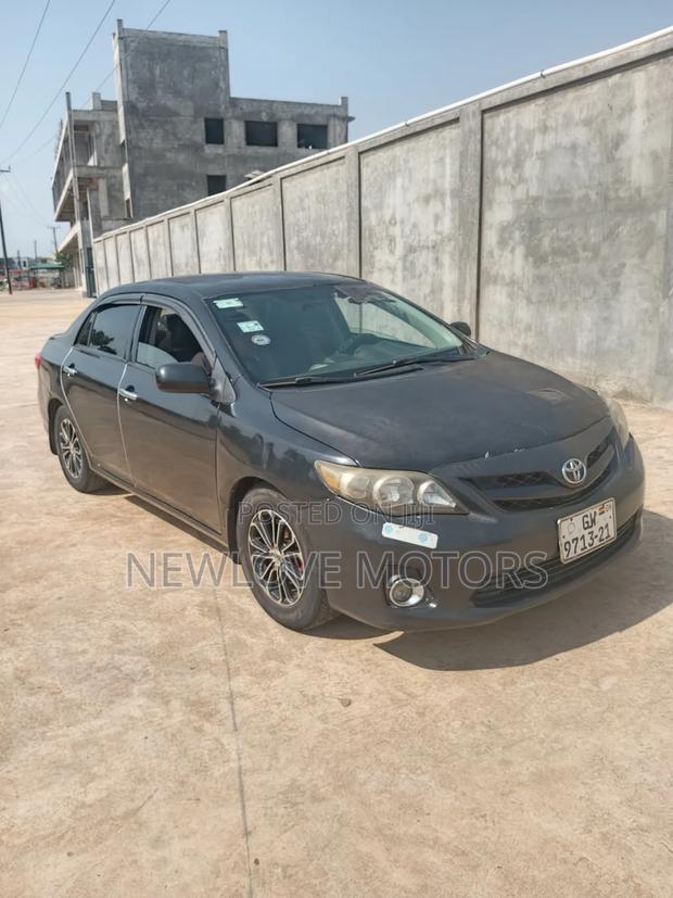 Toyota Corolla S 5-Speed 2013 Black