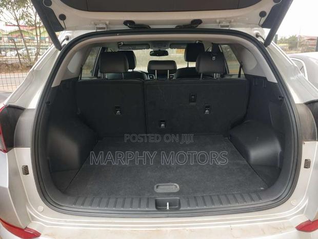 Hyundai Tucson 2018 Silver