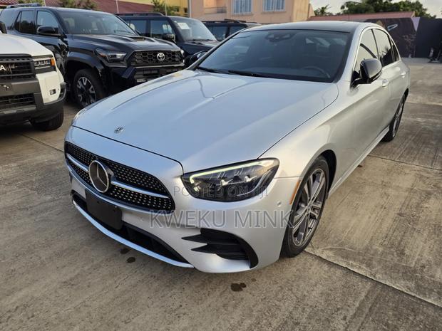 Mercedes-Benz E350 2021 Silver
