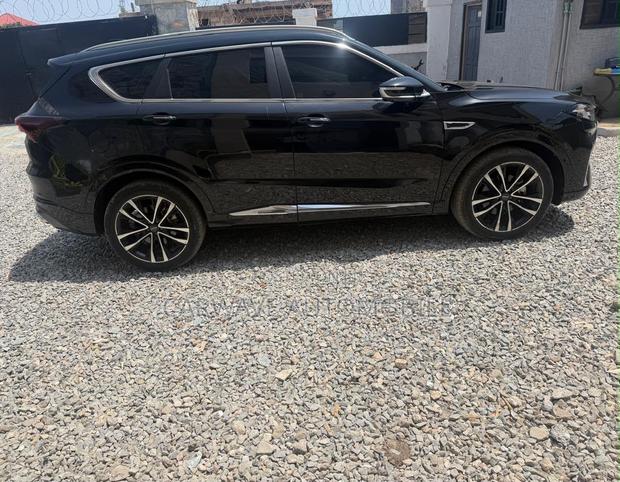 Jetour X70 Plus 1.5 5-Seater FWD 2022 Black