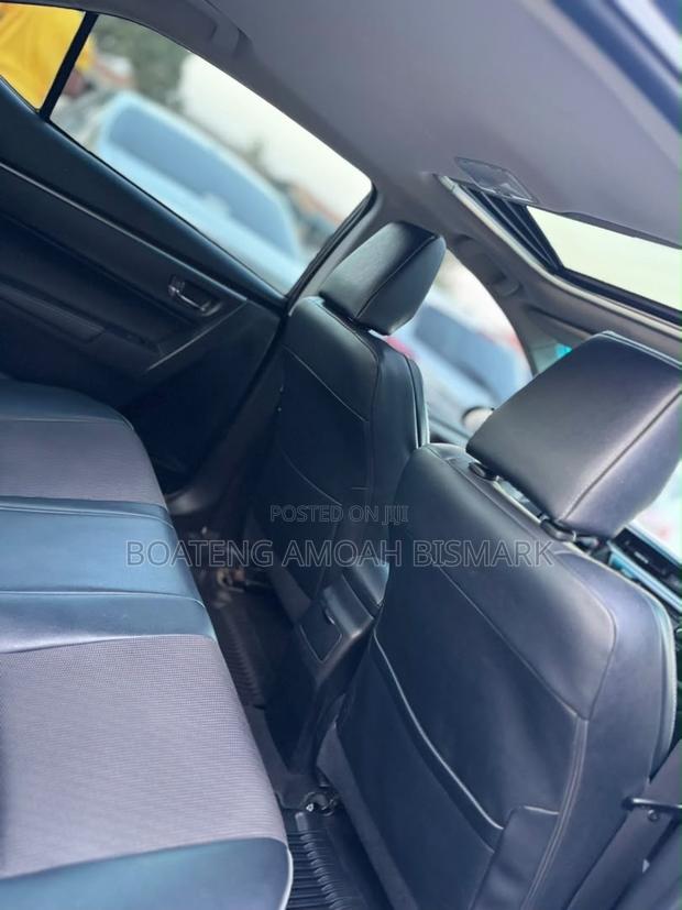 Toyota Corolla 2016 Matt Black
