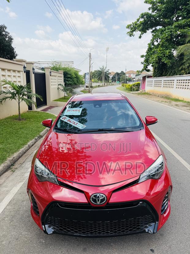Toyota Corolla SE (1.8L 4cyl 2A) 2018 Red