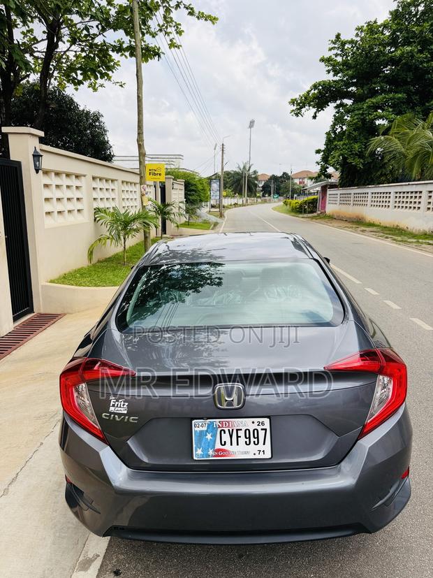 Honda Civic EX 4dr Sedan (2.0L 4cyl) 2017 Gray