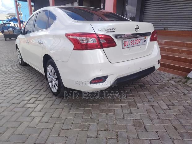 Nissan Sentra 2022 White