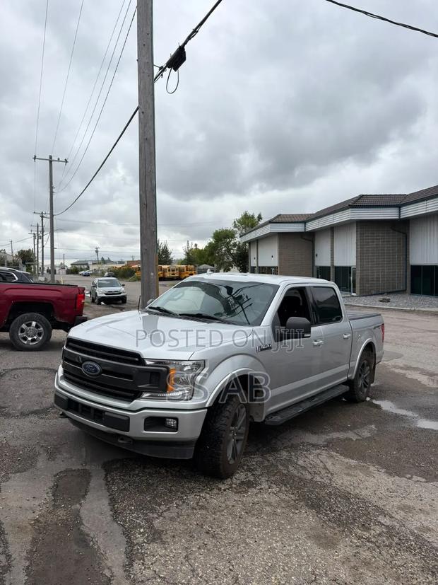 Ford F-150 XLT 4x4 SuperCrew Cab Styleside 5.5 ft. box 145 in. WB 2018