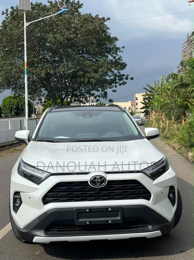 New Toyota RAV4 2023 White