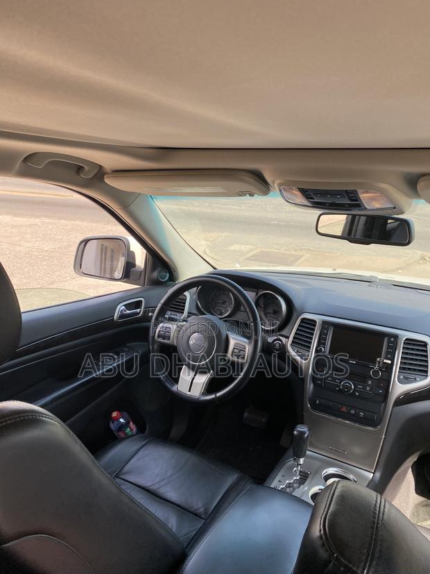 Jeep Grand Cherokee Altitude 4X4 2013 White