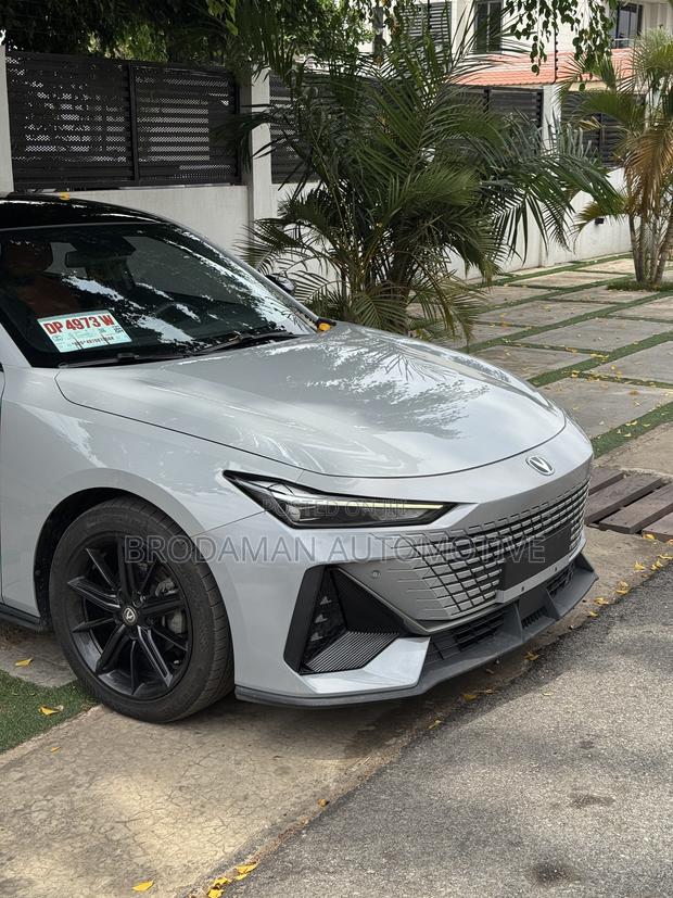 Changan UNI-V 1.5 Petrol FWD 2022 Gray