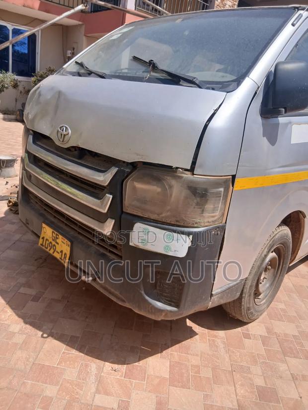 Toyota Toyoace 2010 Silver