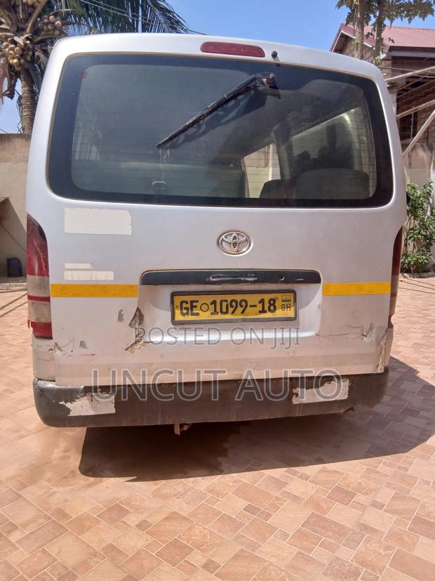 Toyota Toyoace 2010 Silver