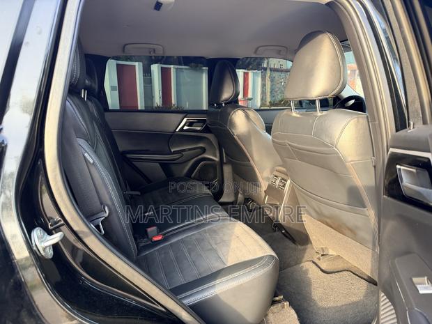 Mitsubishi Outlander SE 2022 Gray