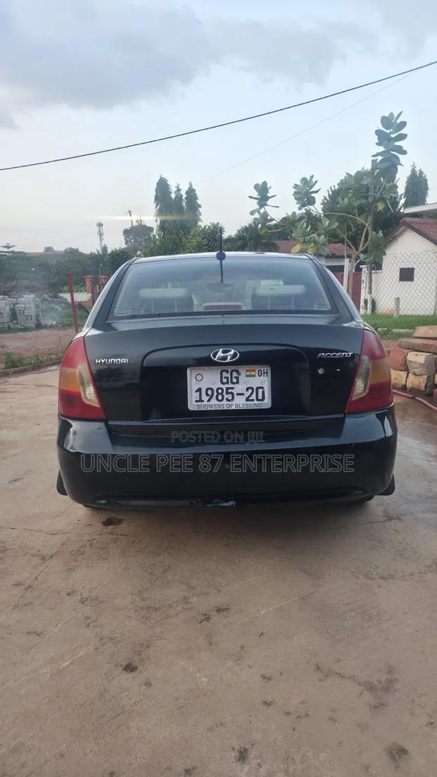 Hyundai Accent GLS Automatic 2012 Black