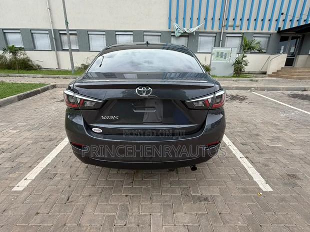 Toyota Yaris 2020 Black
