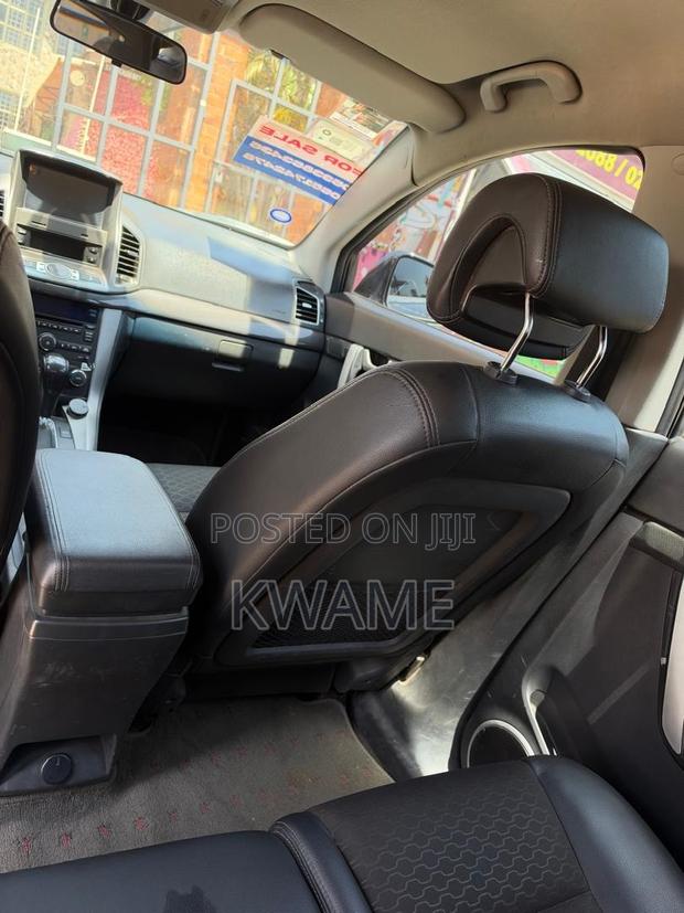 Chevrolet Captiva 2015 Black