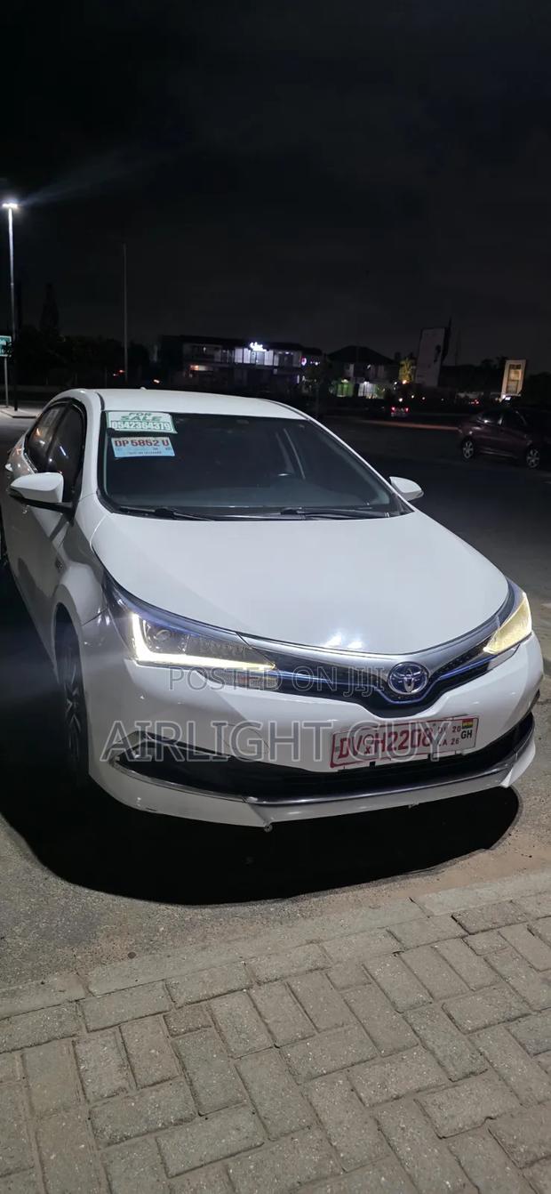 Toyota Corolla 2020 White